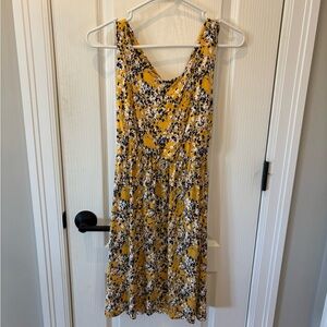 Small tank dress with criss cross back